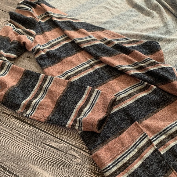 Alice Stripes Maxi Cardigan - Picture 5 of 7